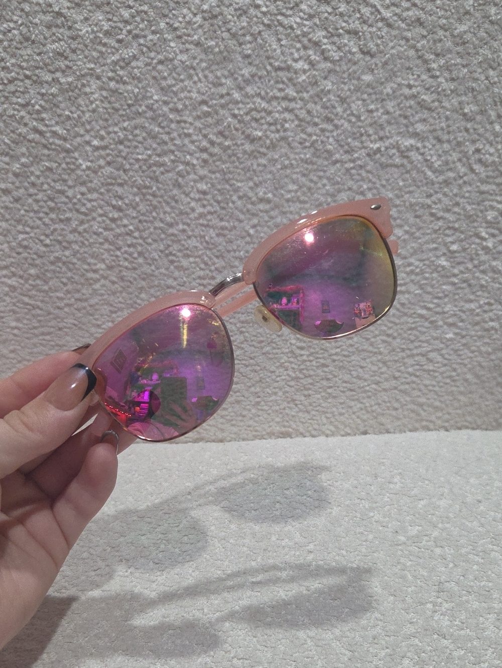 Pink Mirrored Lens Women's Sunglasses